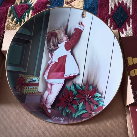 Rudy Escalera "Special Delivery" 1st Christmas Series Porcelain Plate 1982 Boxed - Picture 2 of 8